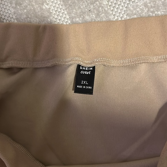 SHEIN | Knee Length Mermaid Skirt - Picture 7 of 8